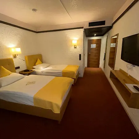 Hotel Contel Mit Teststation 4*