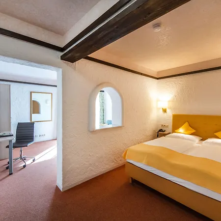 Contel Hotel 4*