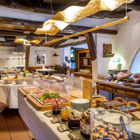 Hotel Contel 4*