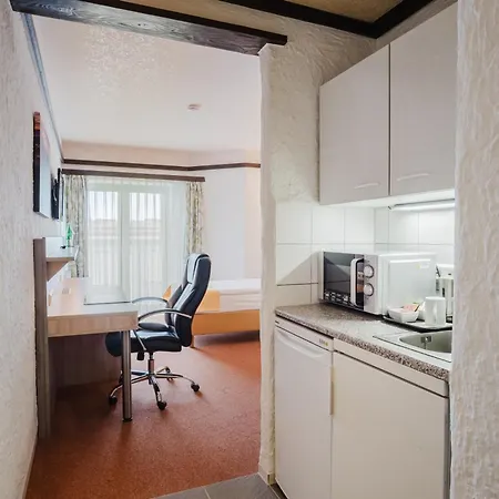 Hotel Contel 4*