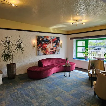 Contel Hotel 4*